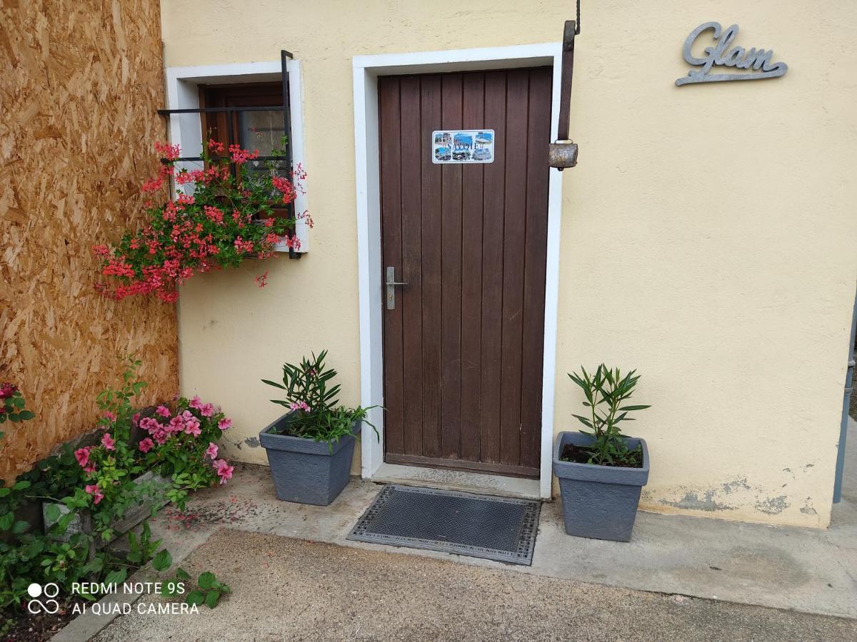 Glam Apartment Saint-Jean-d'Arvey Exterior photo